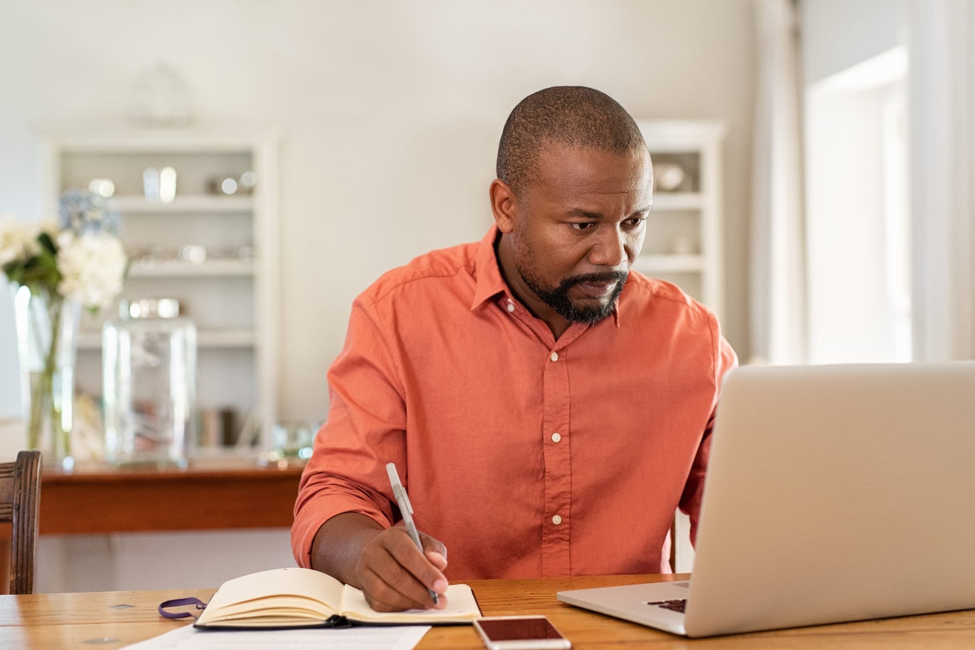 Cursos online gratuitos: estude sem sair de casa